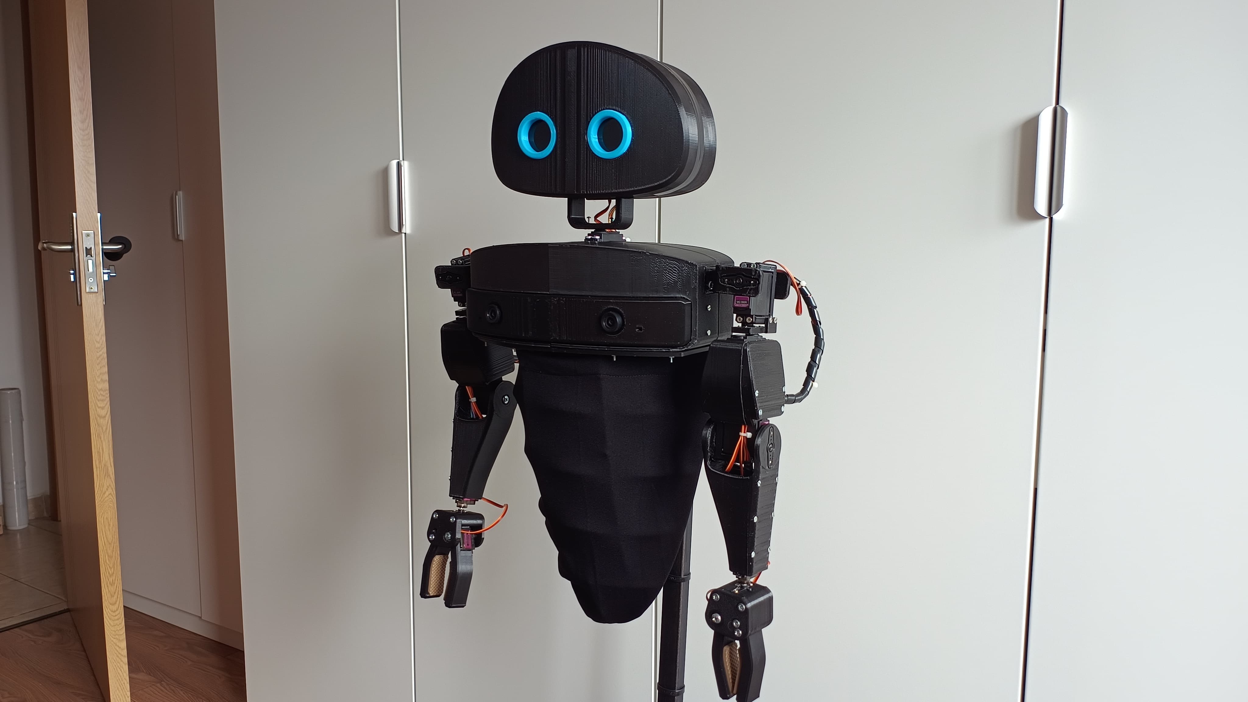 Marcel – Humanoid Robot